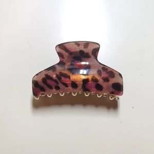 Purple cheetah print mini claw clip